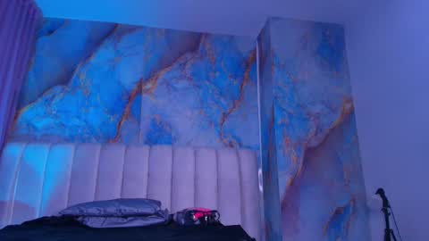 Snapshot of estrella_hanks_ chatting on February 2026 11:53:01 AM Estrella online show from February 2026 11:53:01 AM