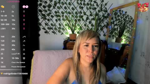 Snapshot of estrellah__ chatting on December 2024 05:07:02 AM - E S T R E L L A M I L F - online show from December 2024 05:07:02 AM