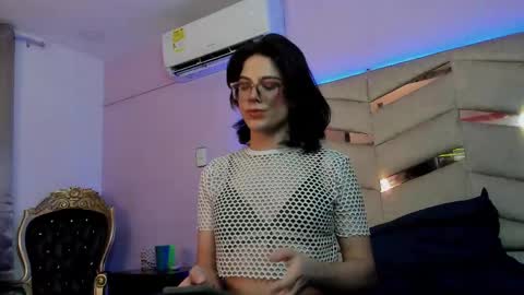 Snapshot of eterea_blow chatting on December 2024 02:53:01 AM Eterea online show from December 2024 02:53:01 AM
