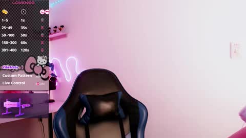 Moon online show from December 2025 07:34:02 PM