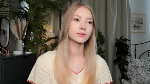 Snapshot of eternity_cuite chatting on September 2025 05:39:02 AM Natalie online show from September 2025 05:39:02 AM