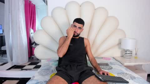 Ethan online show from February 2025 11:51:02 AM