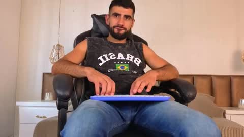 Ethan online show from September 2025 07:25:01 PM