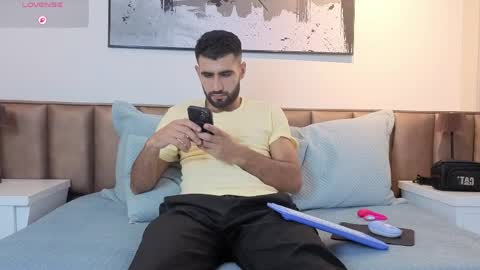 Ethan online show from April 2026 07:15:02 PM