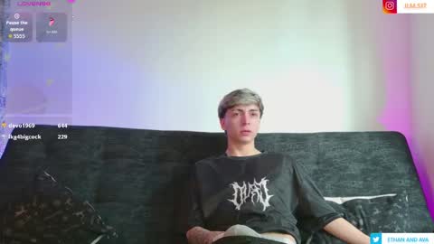 Snapshot of ethan_and_ava chatting on May 2026 02:22:02 PM ethan and ava online show from May 2026 02:22:02 PM