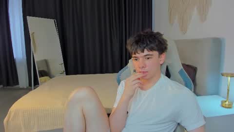 Snapshot of ethan_crowe chatting on July 2026 03:59:02 PM Ethan online show from July 2026 03:59:02 PM