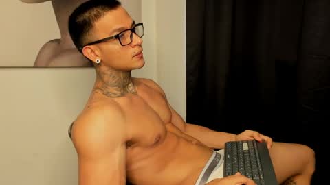 Snapshot of ethan_devis7 chatting on May 2026 08:50:02 PM Ethan - Independent model online show from May 2026 08:50:02 PM
