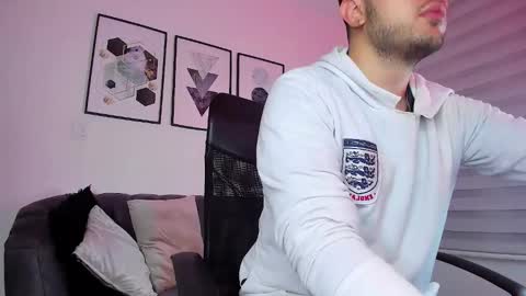 ethan_greacee online show from February 2026 12:06:02 PM