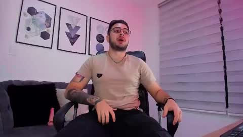 ethan_greacee online show from March 2026 12:11:01 PM