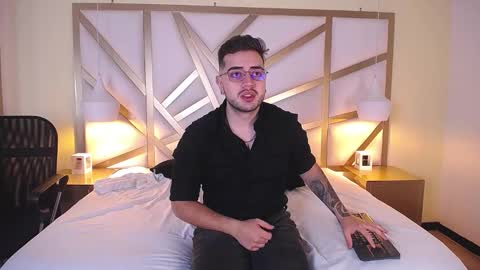 ethan_greys online show from December 2025 05:04:02 AM