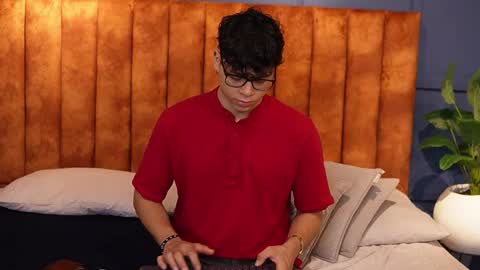 ethan_occonor online show from October 2025 01:14:01 PM