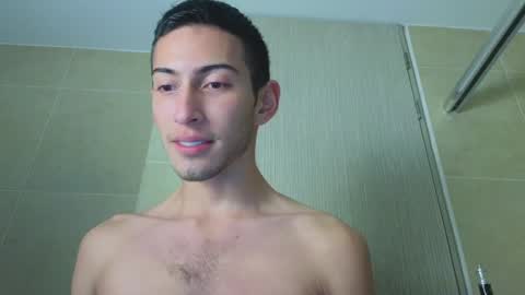 Snapshot of ethan_skiny_ chatting on December 2024 12:31:01 PM Joan online show from December 2024 12:31:01 PM