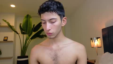 Joan online show from November 2025 04:24:01 AM