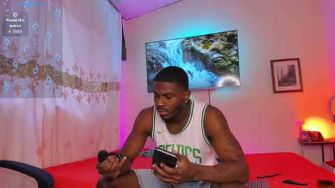 ethan travis online show from December 2025 10:28:01 PM