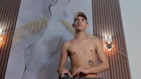 ethanhot_os online show from April 2026 06:41:01 PM