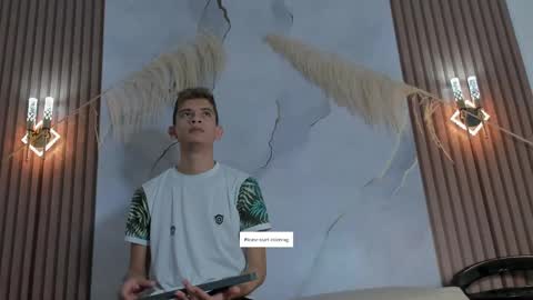 ethanhot_os online show from April 2026 05:39:02 PM