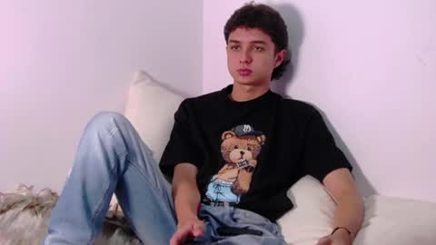 ethanlowell online show from February 2025 08:03:01 PM