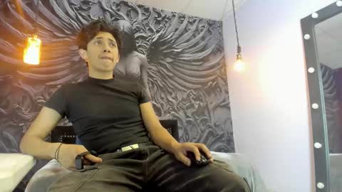 Snapshot of ethann1_ chatting on October 2025 04:19:02 PM ETHAN online show from October 2025 04:19:02 PM