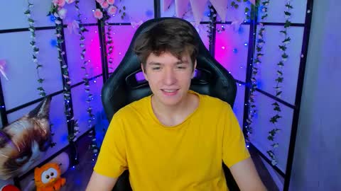 Ethan online show from September 2025 05:42:01 AM