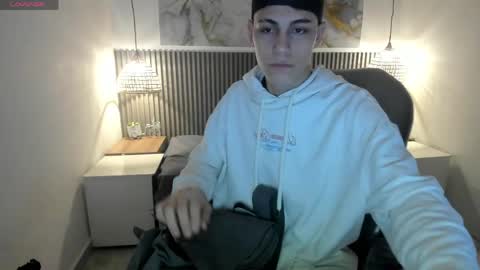 ethanx18 online show from May 2026 03:44:01 AM