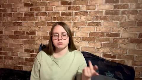 Lily online show from October 2025 05:09:01 PM
