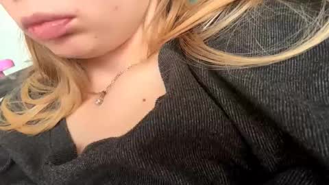 Snapshot of eugenakhouri chatting on October 2025 08:15:02 AM Lana online show from October 2025 08:15:02 AM