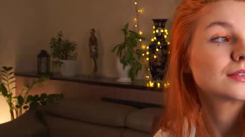 Lillie here and its my first day online show from November 2025 12:05:01 PM