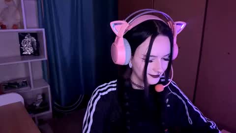 Kate online show from February 2026 12:01:02 PM