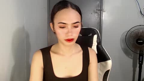 Snapshot of euniceariella21 chatting on December 2024 11:14:02 AM YELLA online show from December 2024 11:14:02 AM