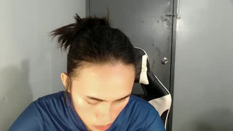 Snapshot of euniceariella21 chatting on January 2025 11:25:01 AM YELLA online show from January 2025 11:25:01 AM