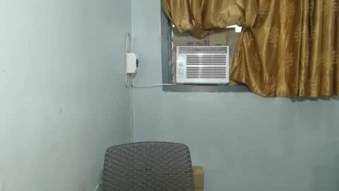 Snapshot of euniceariella21 chatting on January 2025 05:05:01 AM YELLA online show from January 2025 05:05:01 AM