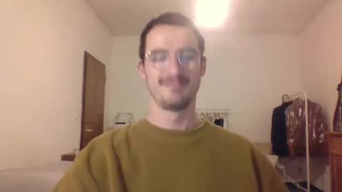 Snapshot of europe_bang chatting on January 2025 06:05:01 PM Andrea online show from January 2025 06:05:01 PM