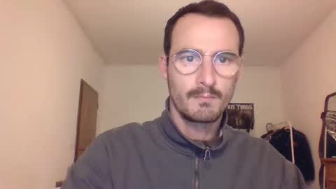 Snapshot of europe_bang chatting on November 2025 05:19:01 PM Andrea online show from November 2025 05:19:01 PM