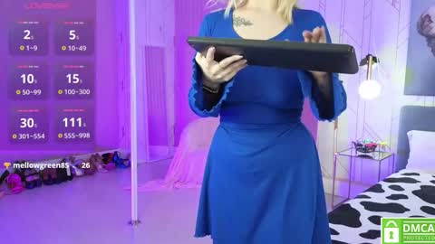 Snapshot of eva__summers chatting on November 2025 04:14:02 AM Eva online show from November 2025 04:14:02 AM