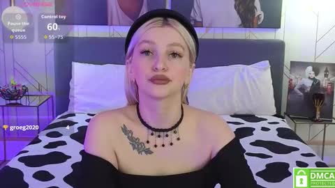 Snapshot of eva__summers chatting on November 2025 04:33:02 AM Eva online show from November 2025 04:33:02 AM
