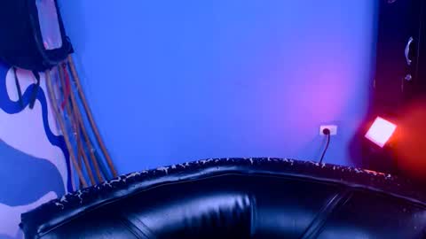 Iris Smile  independent model online show from February 2026 06:37:02 PM