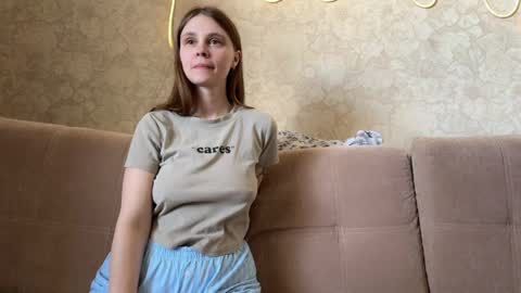 Eva Calvin online show from April 2026 06:19:01 AM