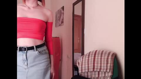 Snapshot of eva_cutesmile chatting on May 2026 02:44:01 PM Eva online show from May 2026 02:44:01 PM