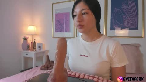 Evaa Depp online show from September 2025 01:14:02 PM