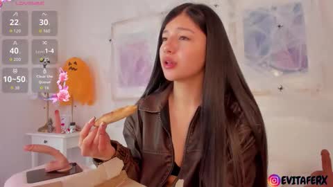 Evaa Depp online show from October 2025 01:22:01 PM