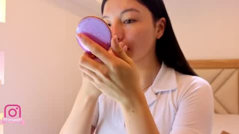 Snapshot of eva_depp_ chatting on May 2026 10:01:01 AM Eva online show from May 2026 10:01:01 AM