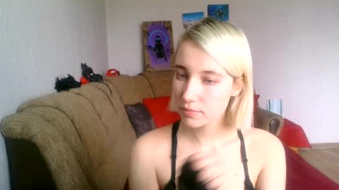 Snapshot of eva_forrest chatting on February 2025 09:36:02 AM eva_forrest online show from February 2025 09:36:02 AM
