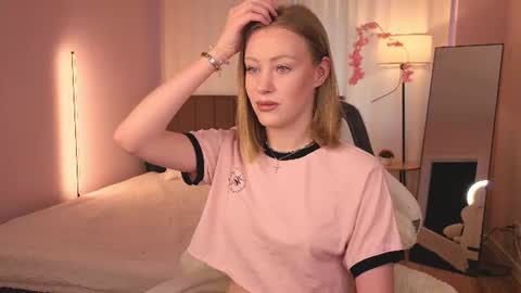Snapshot of eva_hamilton chatting on July 2026 11:40:01 PM eva hamilton online show from July 2026 11:40:01 PM