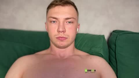 Eva and Iron online show from April 2026 08:55:02 PM