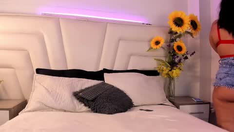 Eva Jamees online show from September 2025 02:48:01 AM