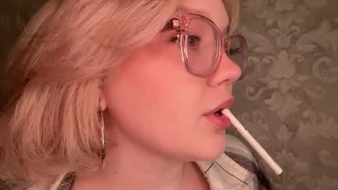 Snapshot of eva_kittenn chatting on September 2025 11:04:02 PM eva_kittenn online show from September 2025 11:04:02 PM