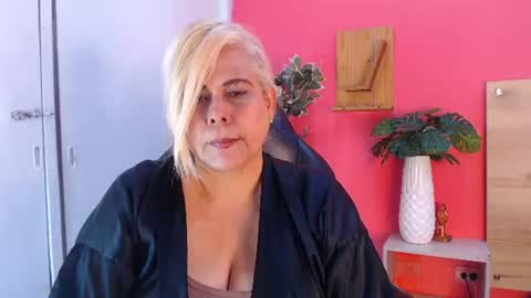 eva_love49 online show from July 2026 06:00:02 PM