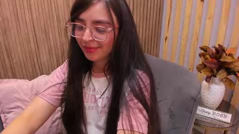 Angelinne online show from February 2025 09:51:02 AM