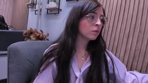 Angelinne online show from September 2025 02:08:01 PM