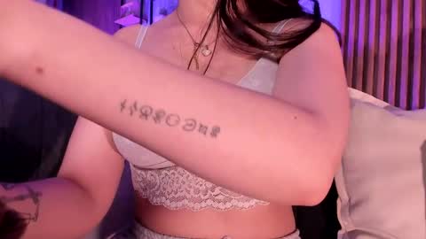 Snapshot of eva_macalliter chatting on May 2026 04:28:01 AM Angelinne online show from May 2026 04:28:01 AM